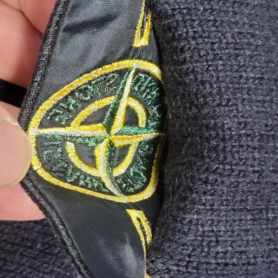 STONE ISLAND 스톤아일랜드 스판 면니트티