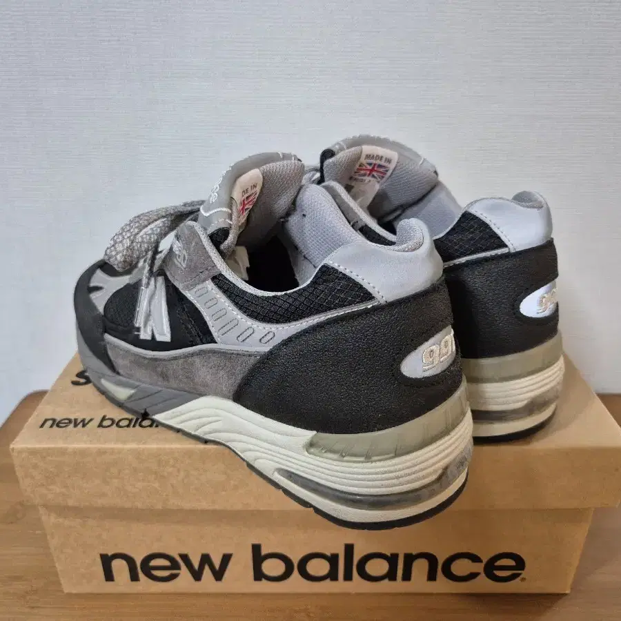 뉴발란스 New Balance x Slam Jam 991