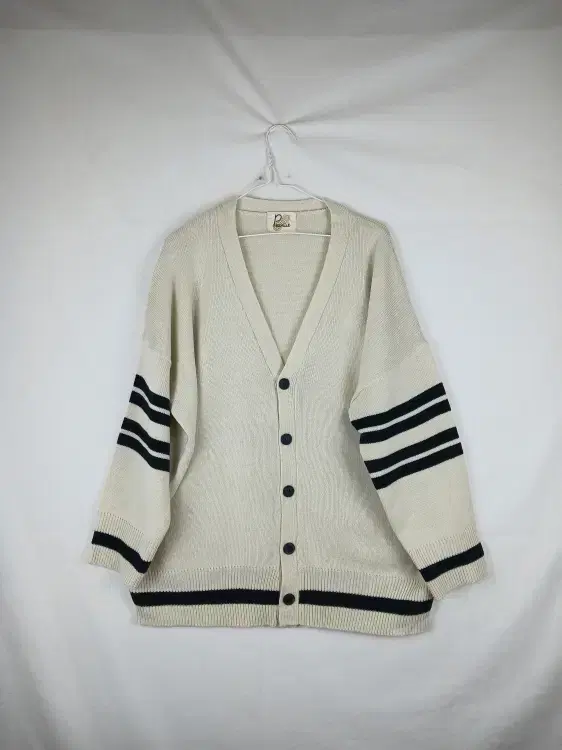 PEANUT Peanut Diagonal Ivory Cardigan 100