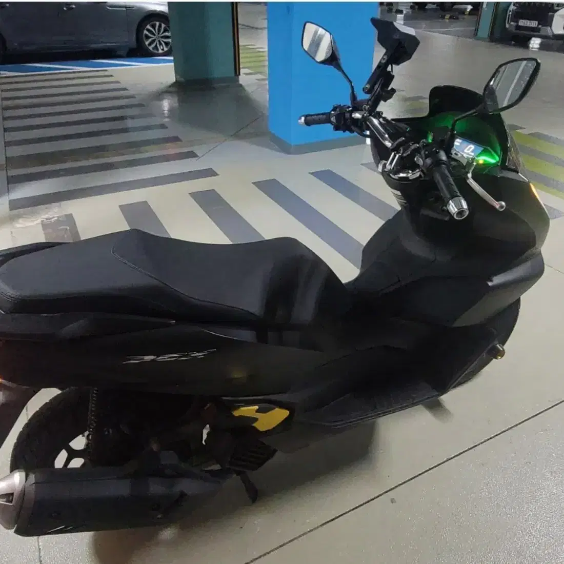 (부산) pcx 피씨엑스 abs 6천킬로 팝니다. nmax