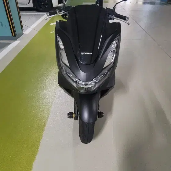 (부산) pcx 피씨엑스 abs 6천킬로 팝니다. nmax