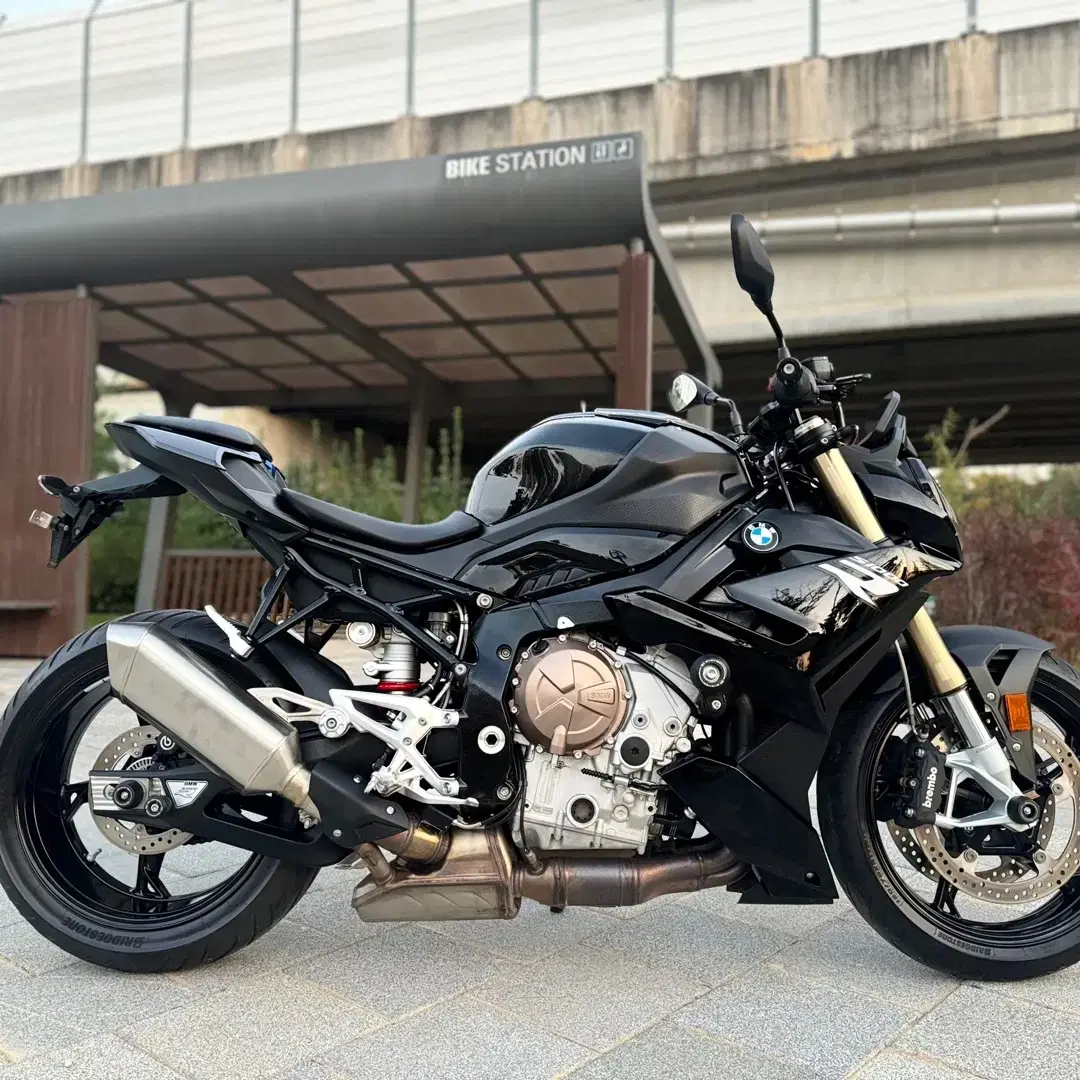 bmw s1000r 2023년 스마트키 모델 판매 합니다.