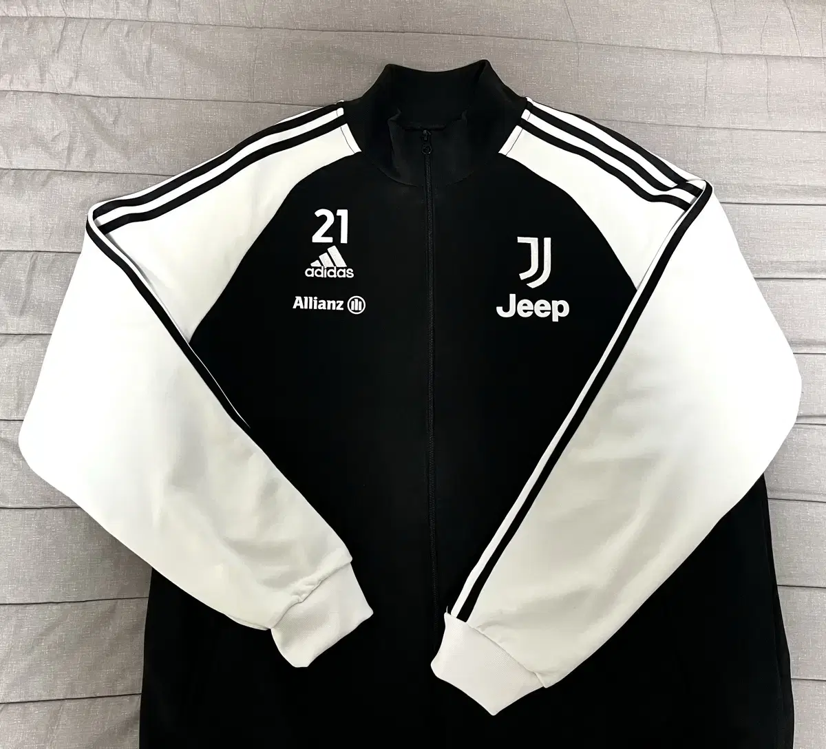 [XXL] 22-23 Juventus Tracktop Jersey