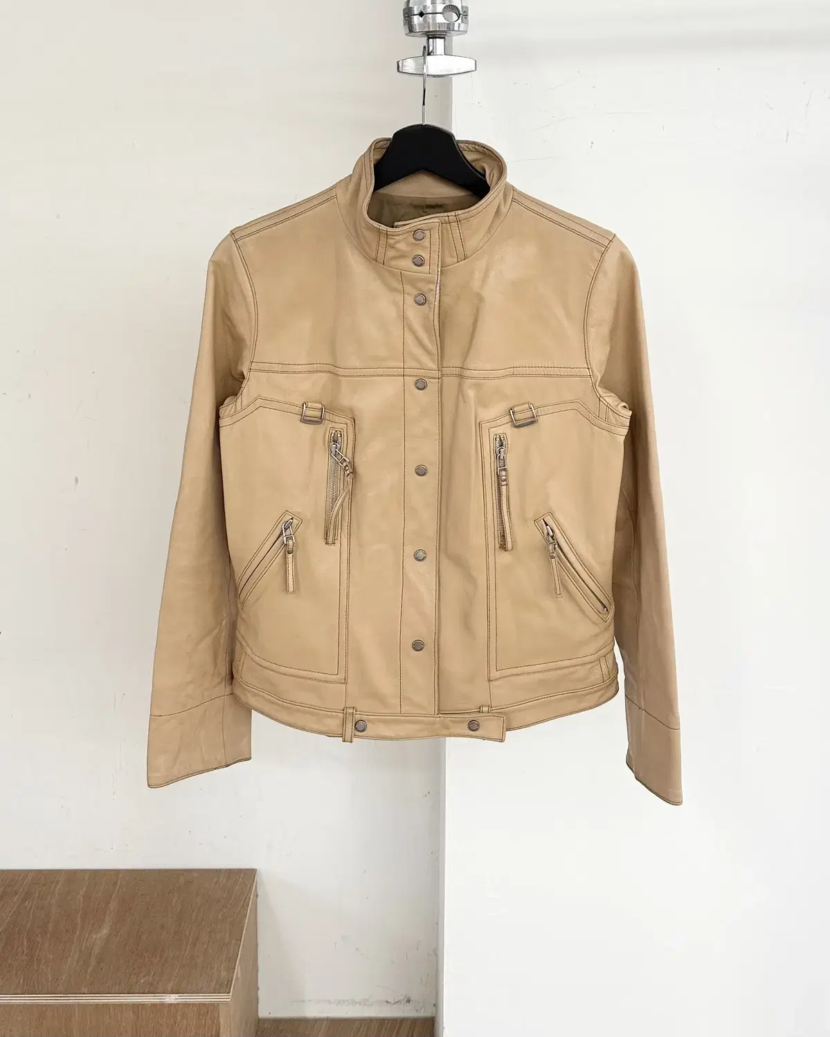 Burberry Bloo label beige leather jacket