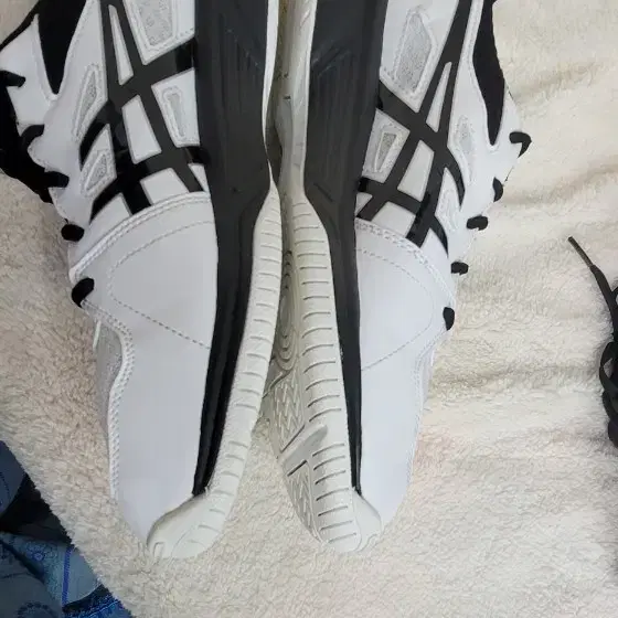 ASICS 아식스 온도와  235