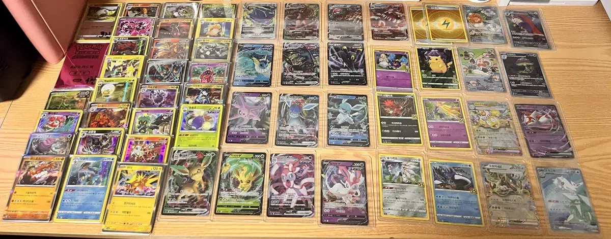 330 Pokémon cards