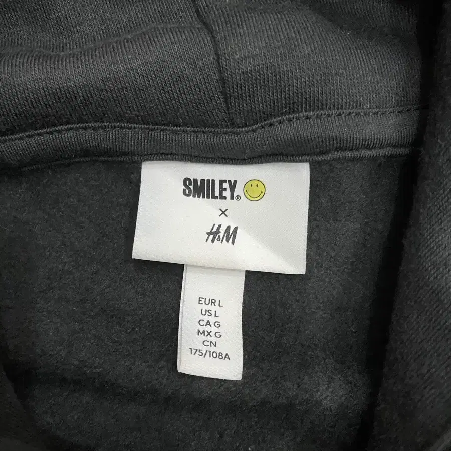 SMILEY x H&M 한정판 콜라보 블랙 기모 후드티 남녀공용