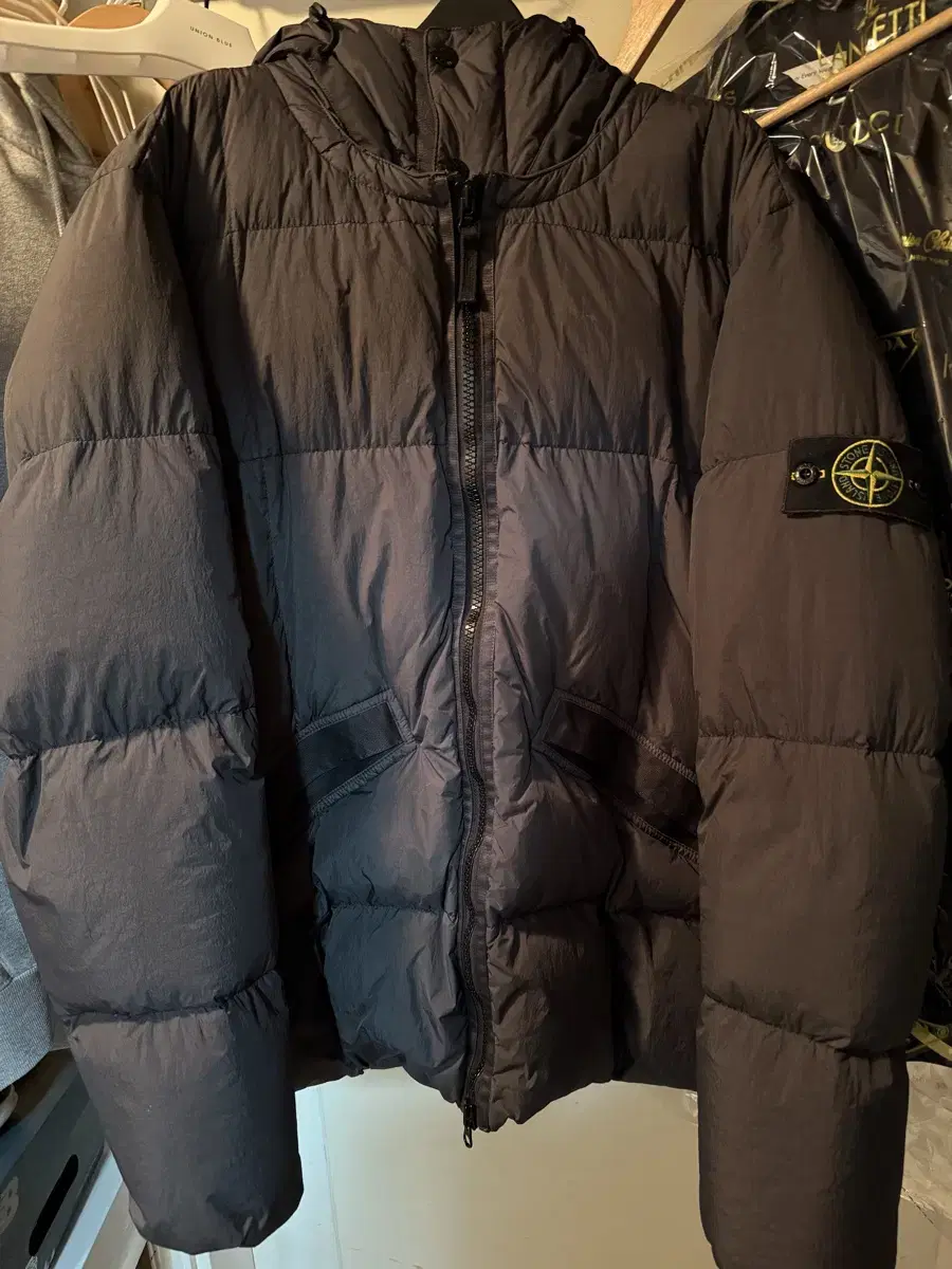 [XXL]Stone Island Crinkle Wraps (Department Store Edition, Authentic)