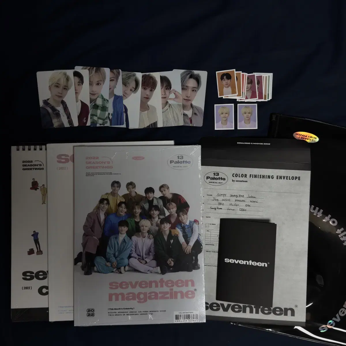 Seventeen 2022 season's greetings photocard , etc. bulk wts.