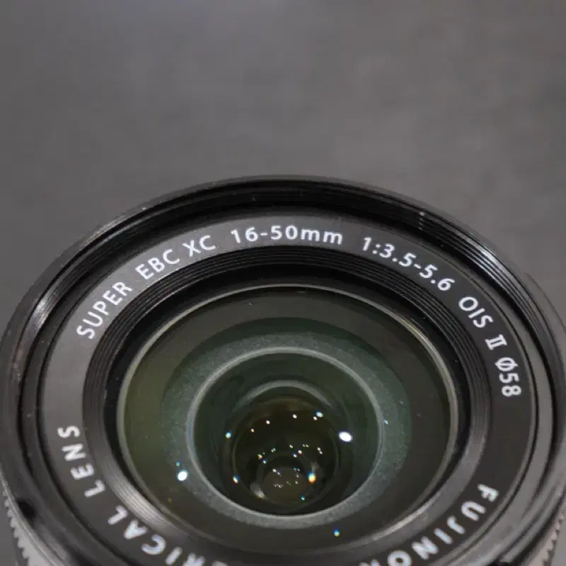 xc16-50mm OIS II 실버