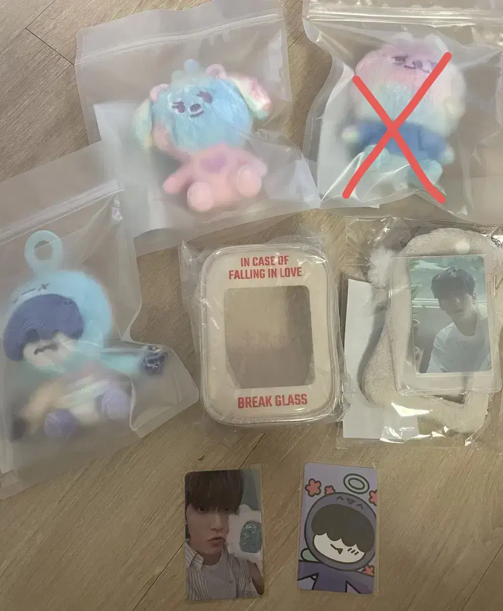 Tuvatu Sanctuary pop up doll keyring soobin beomgyu taehyun hueningkai photocard Pow