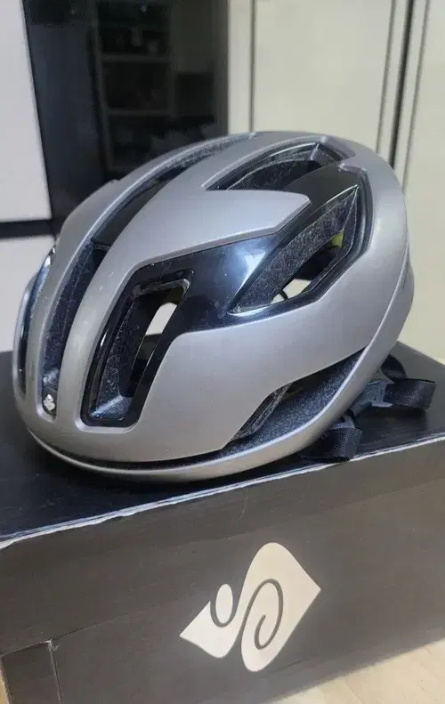 Pelcomer Helmet