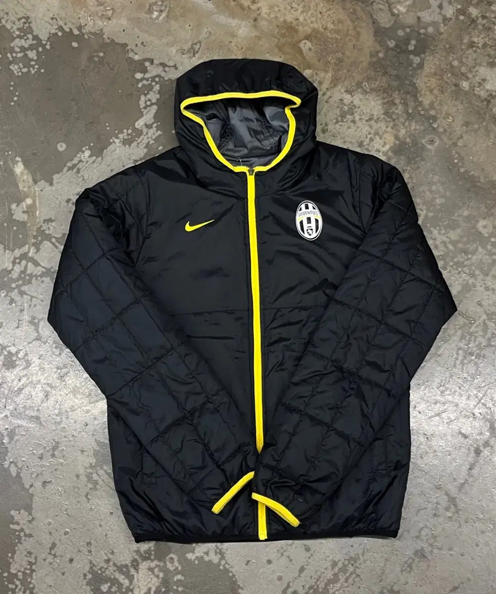 Nike Juventus Lightweight Padded S 90