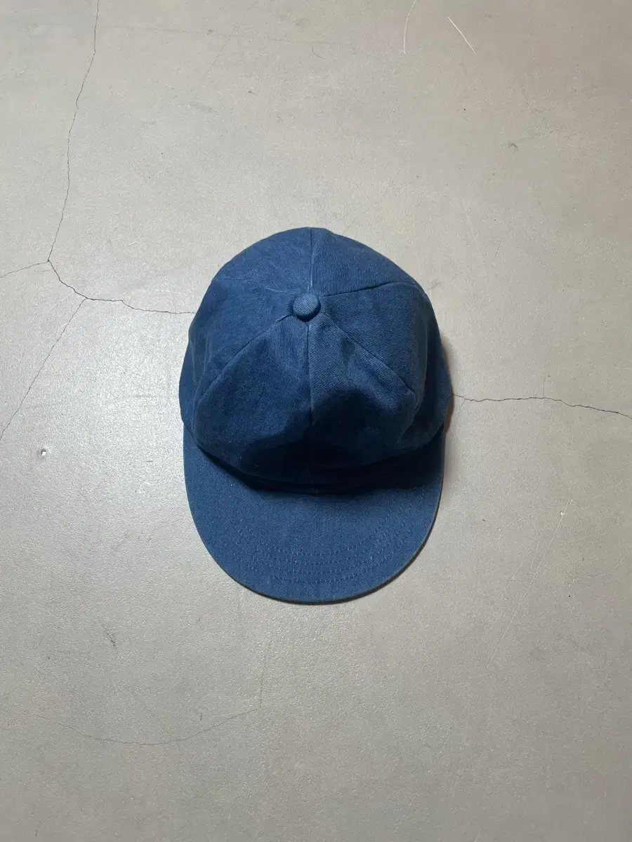 COMESANDGOES denim cap