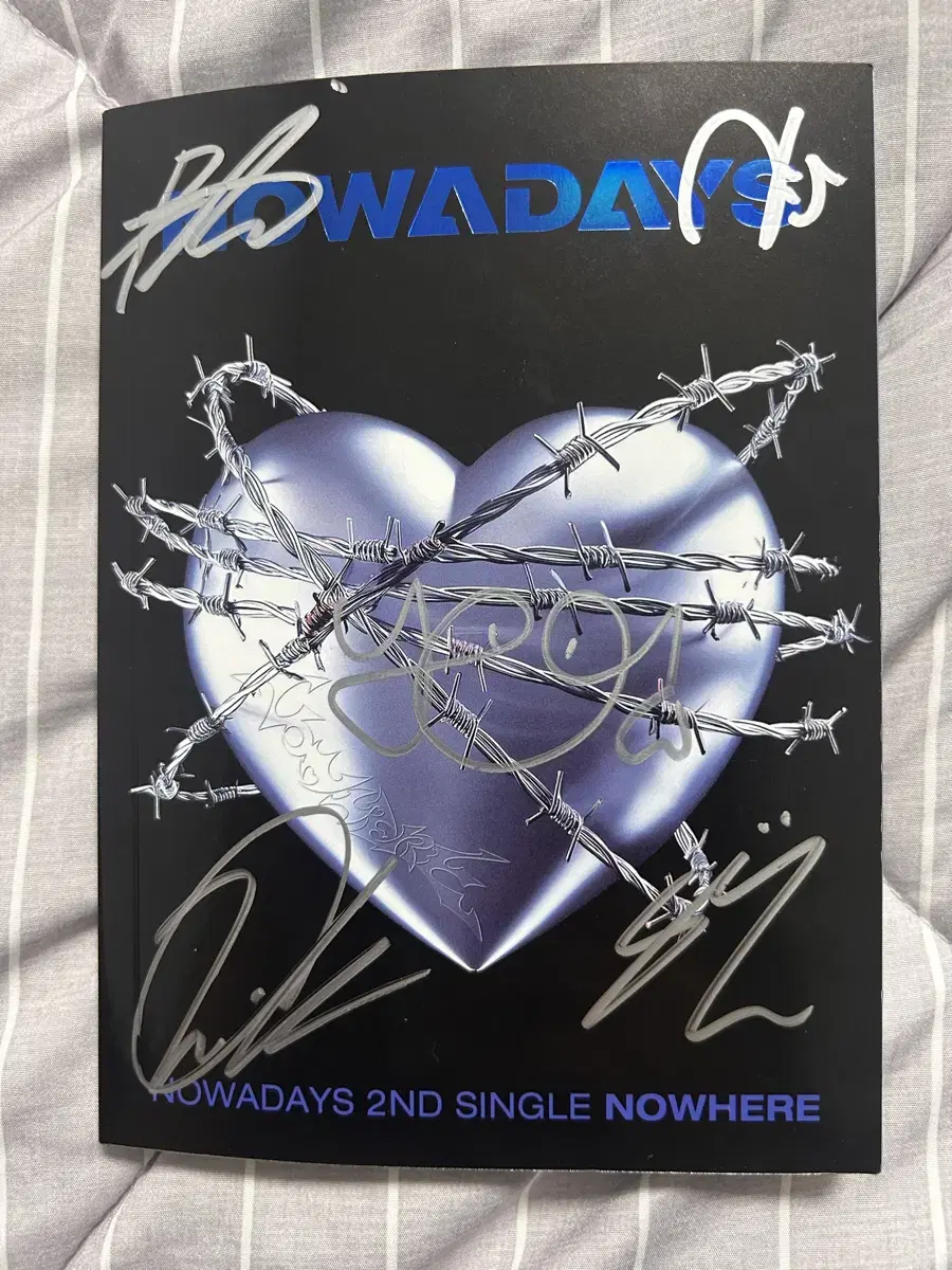 NOWADAYS 나우어데이즈 hyunbin yoon Yeonwoo Jin Hyuk siyoon signed album 2 singles