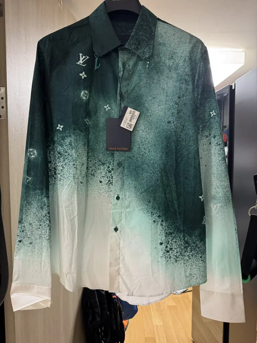 Louis Vuitton Spray shirt M New