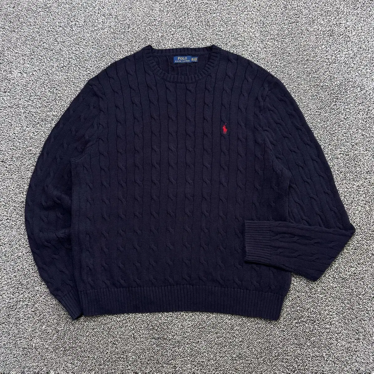 Name : Polo Ralph Lauren cignature logo navy color pretzel knit :)