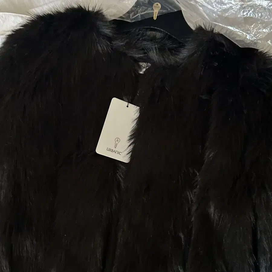 얼바닉30 faux fur jacket 포 퍼자켓 새상품