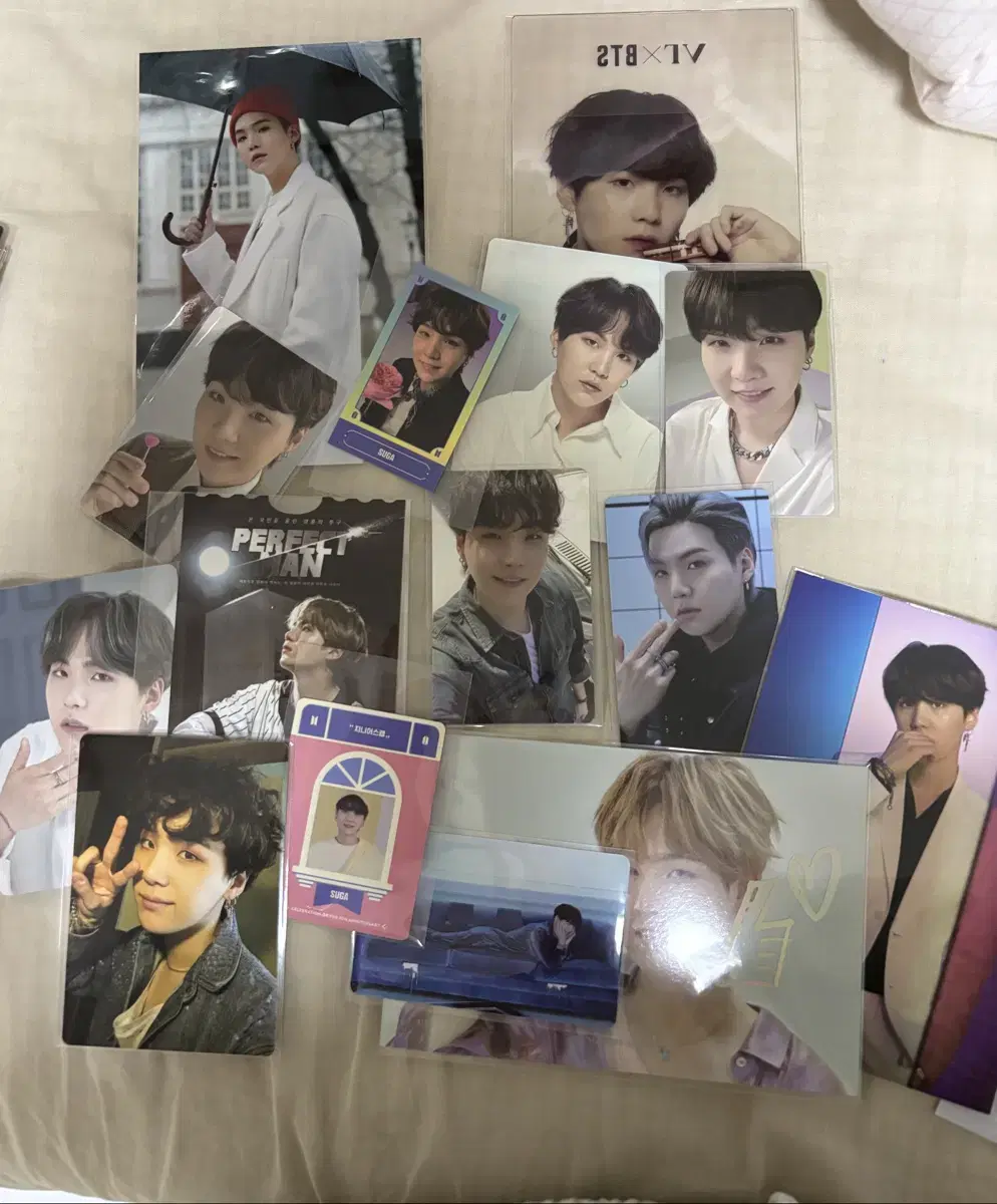 Disposition of bangtan photocard 