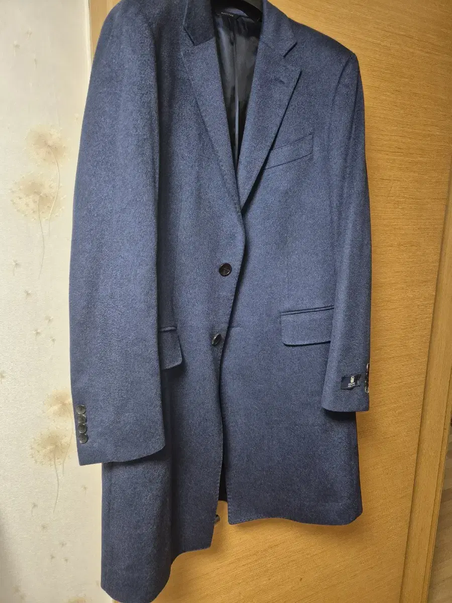 Maestro Colombo cashmere100 coat (size 105)