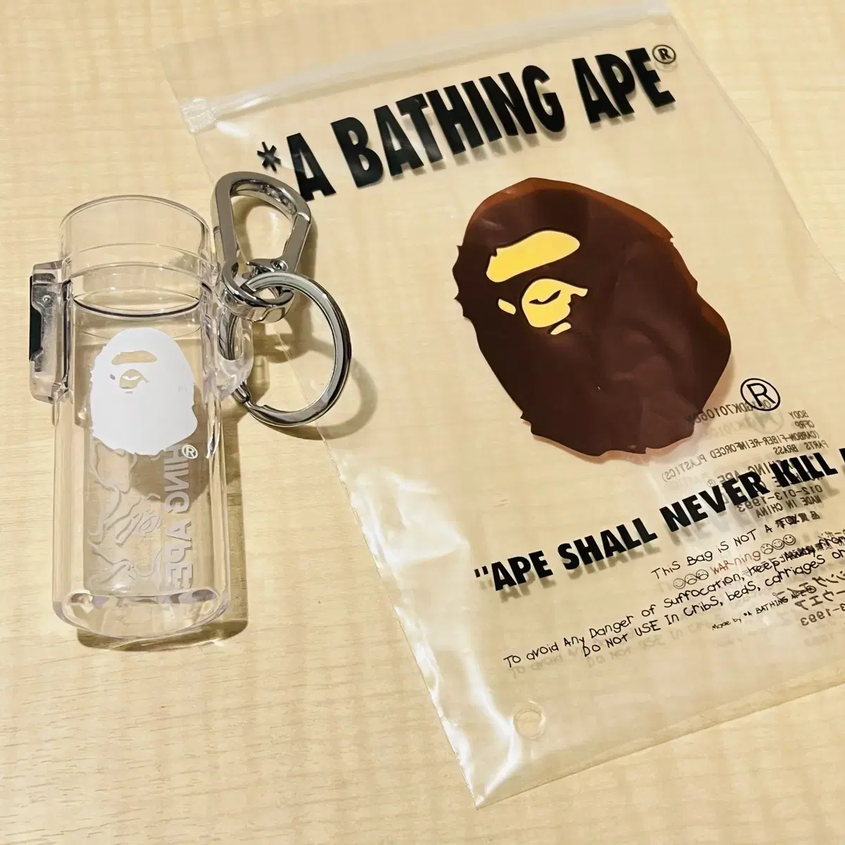 (새상품) BAPE 베이프 라이터 케이스 키체인