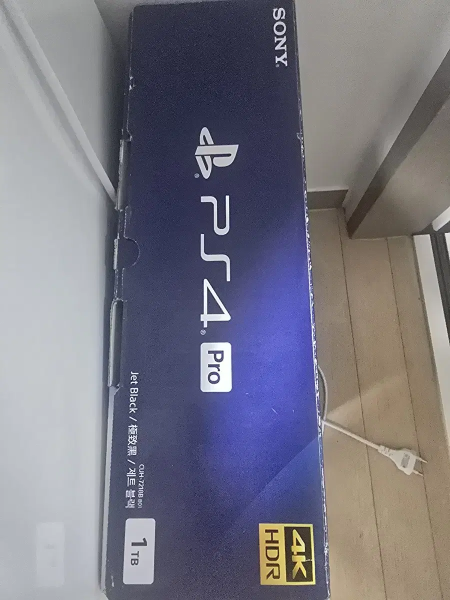 PS4 PRO 7218B