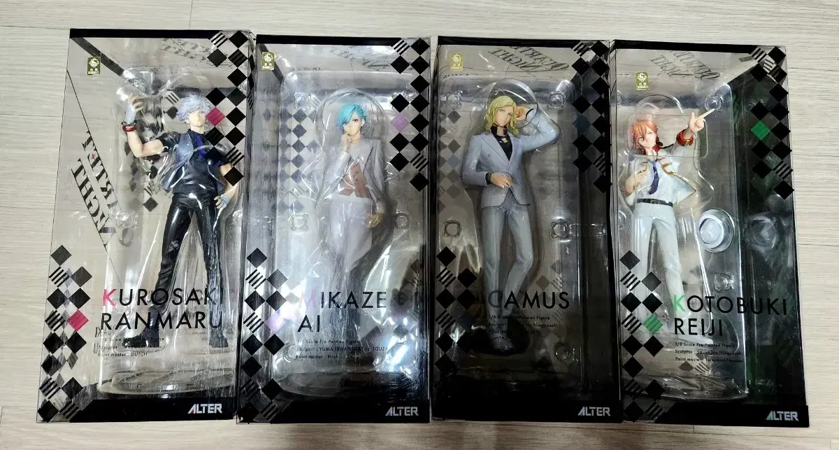 Utopian Alter Quartet Night Figures Sell in Bulk