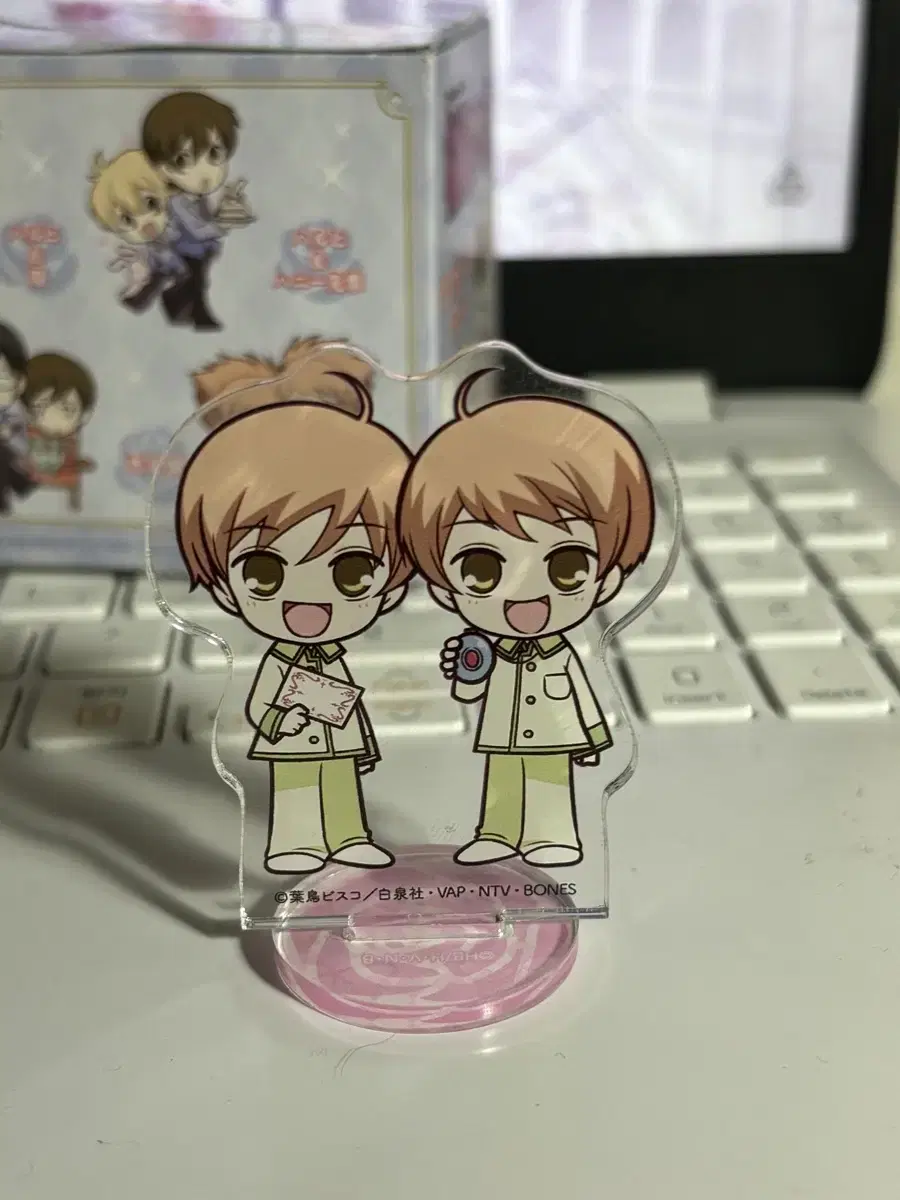 Orangemen's social clubs Hikaru and Kaoru acrylic stand Sells