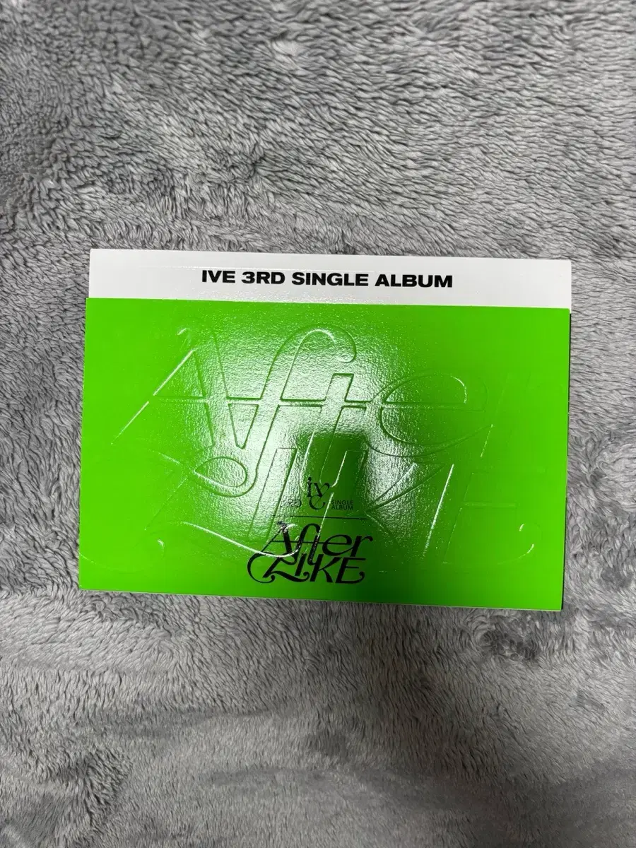 CD included ive Unsealed album (+Official Goods)