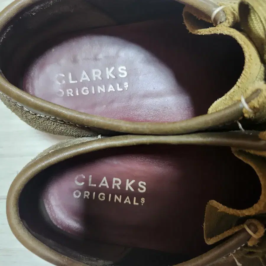 Clark's 클락스 왈라비 스웨이드 카키 255사이즈