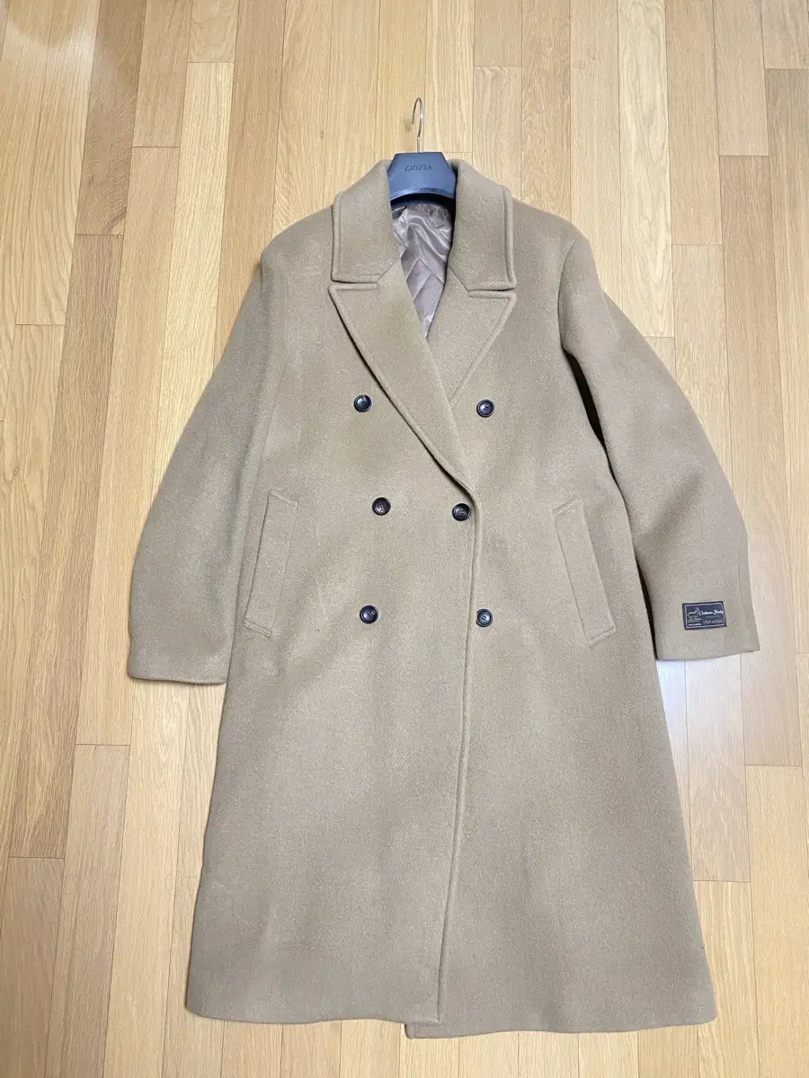 Camel coat cashmere size 105