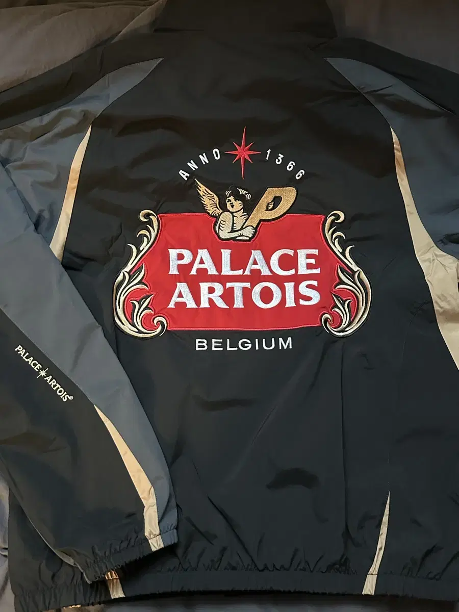 S]Pallas Stella Artois Lightweight Coat Jacket Black