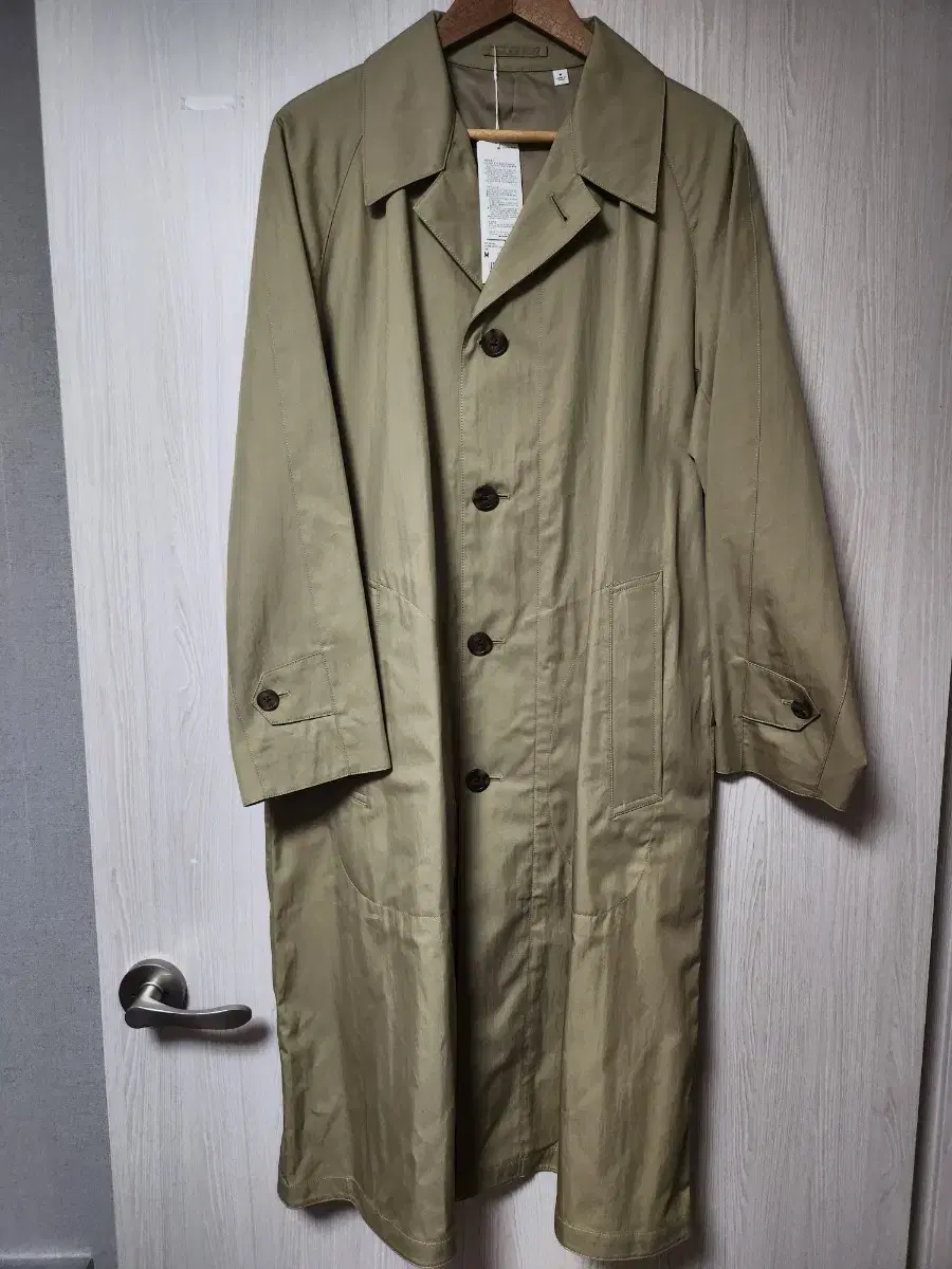 UNIQLOU Trench coat