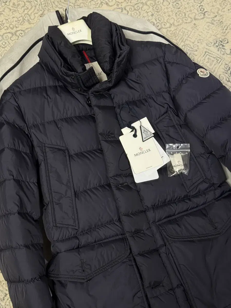 Moncler Clooney Navy 2 sizes (95)