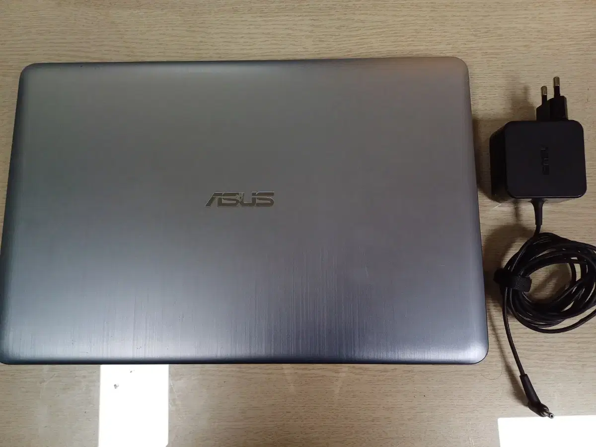 아수스(ASUS) 15.6인치  노트북 4세대  X540L 메탈