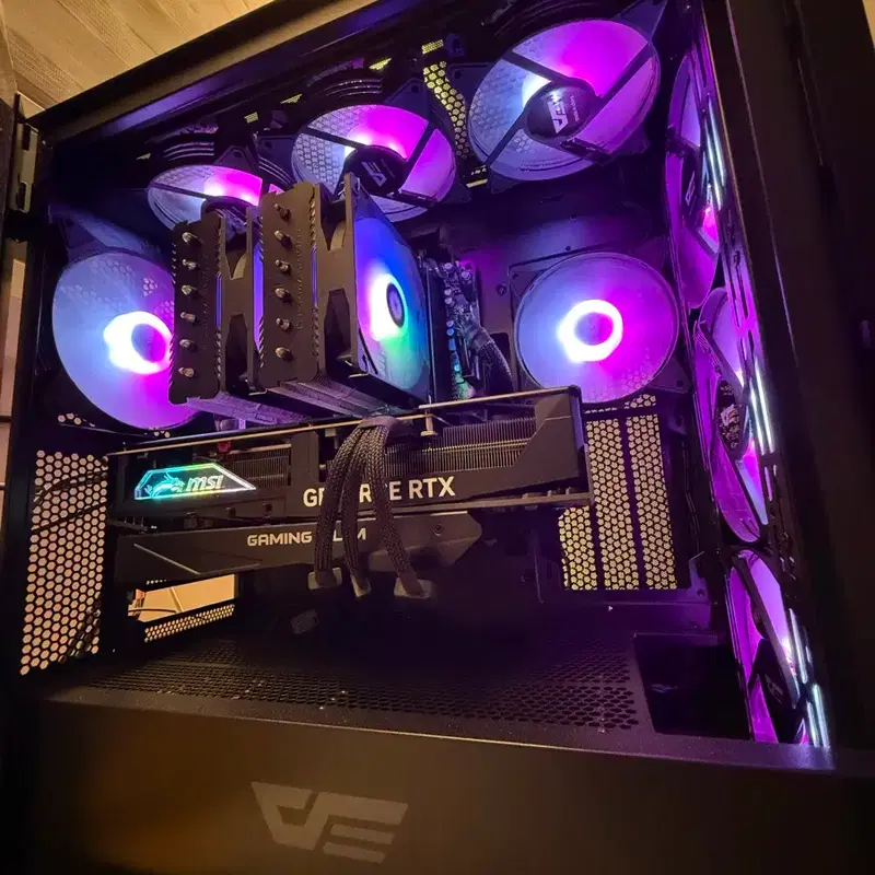 이번기회 4080 게이밍PC + 추가금 모니터 풀세트(내용참고)