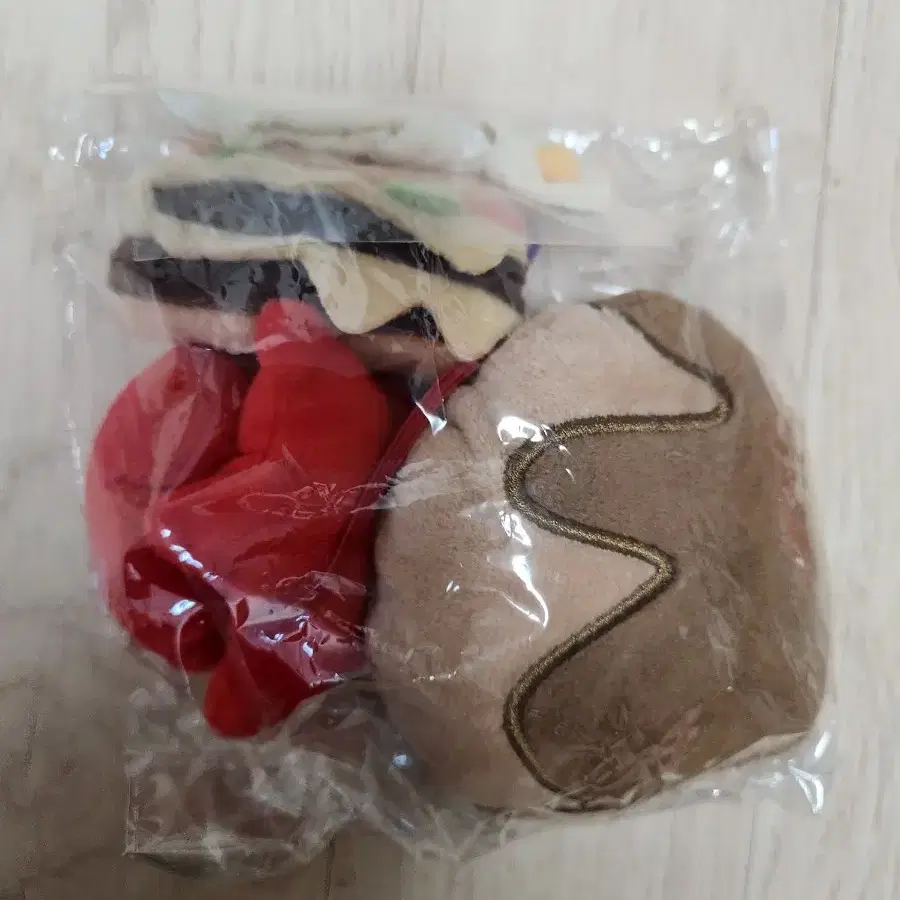 10cm 인형옷 여러개 (사진확인)