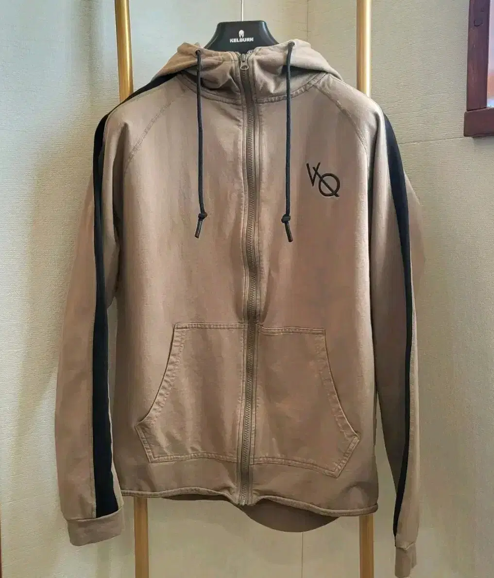 VANQUISH Genuine VQ Zip-Up Hoodie