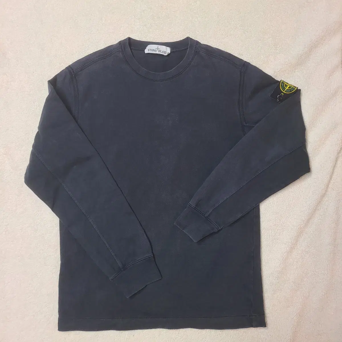 (S) Stone Island Long Sleeve