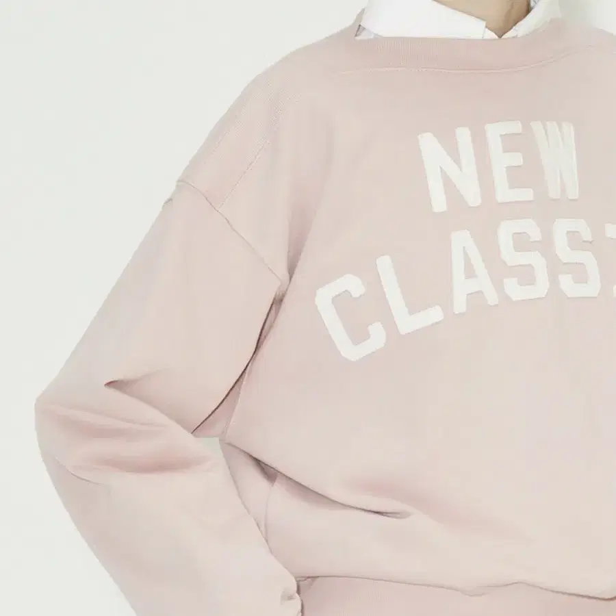 노앙 보트넥 NEW CLASSIC SWEATSHIRT 스웻셔츠