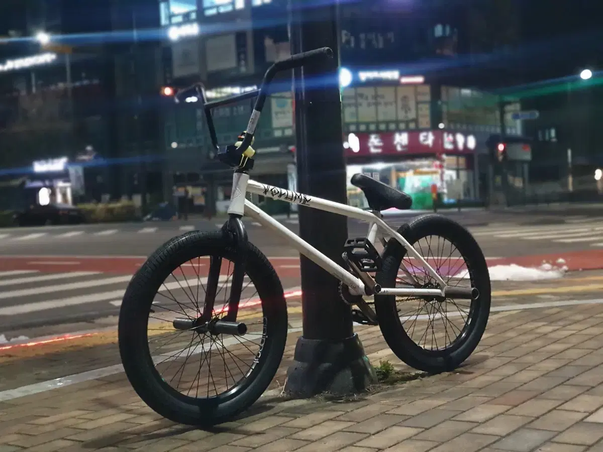 볼륨 워호스 풀커스텀 bmx (국내 2대) 판매, 대차