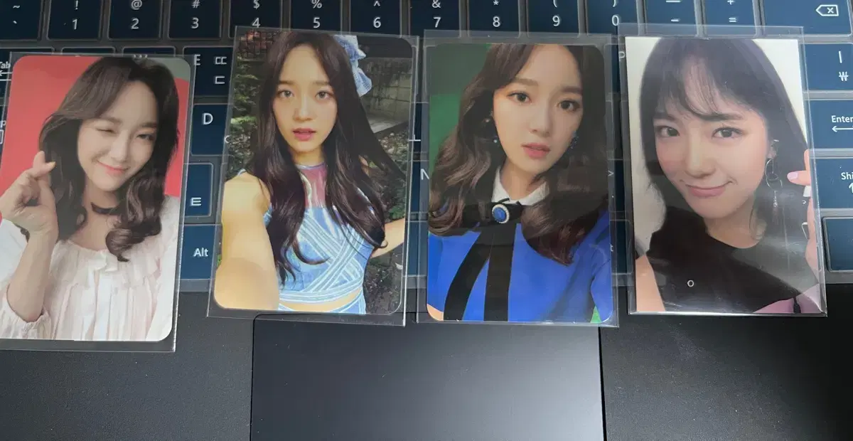 Kim Sejeong photocard sells bulk of the goo gudan