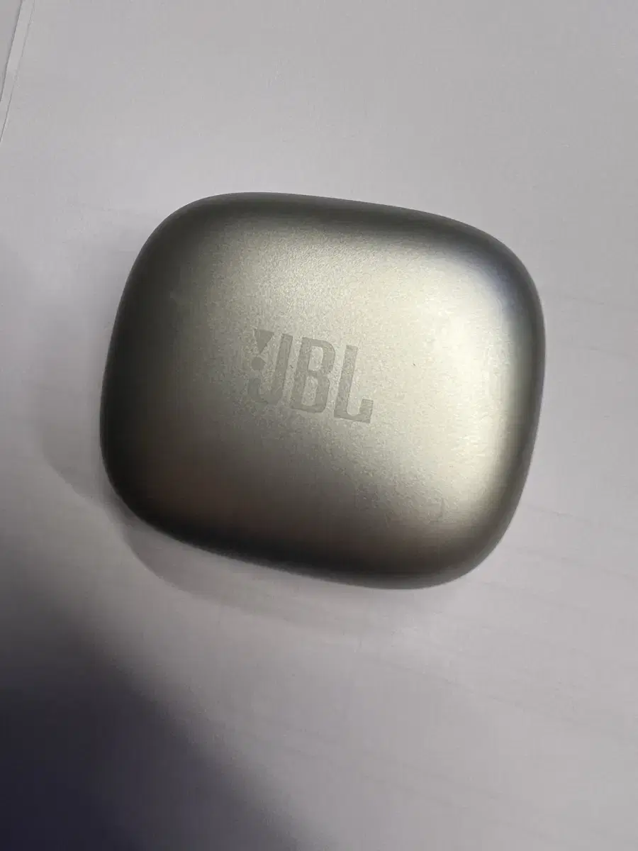 JBL LIVE PRO 2 무선 이어폰 본체