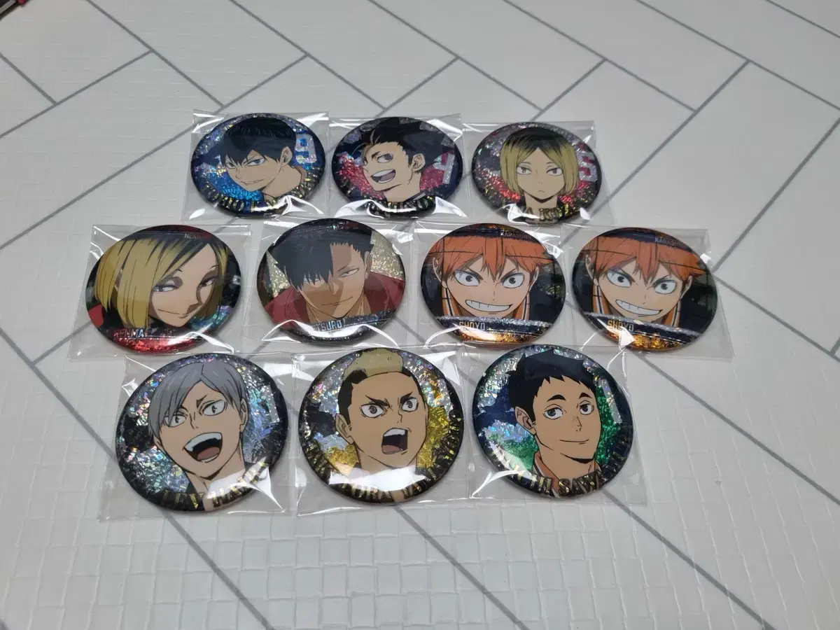 Haikyuu hologram Badges (Kageyama Kenma Nishinoya hinata Kuroo Daichi, etc.)