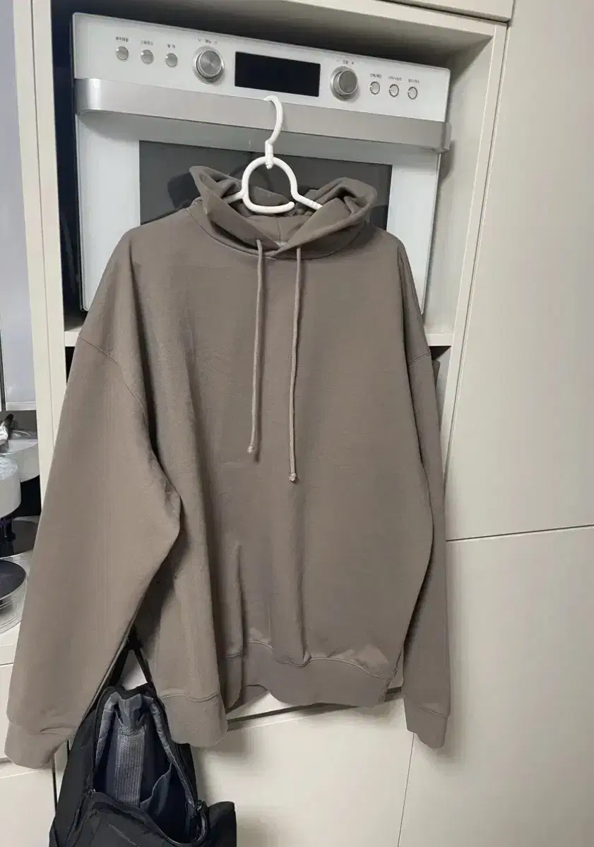 Zuu Homme Sweatshirt Setup