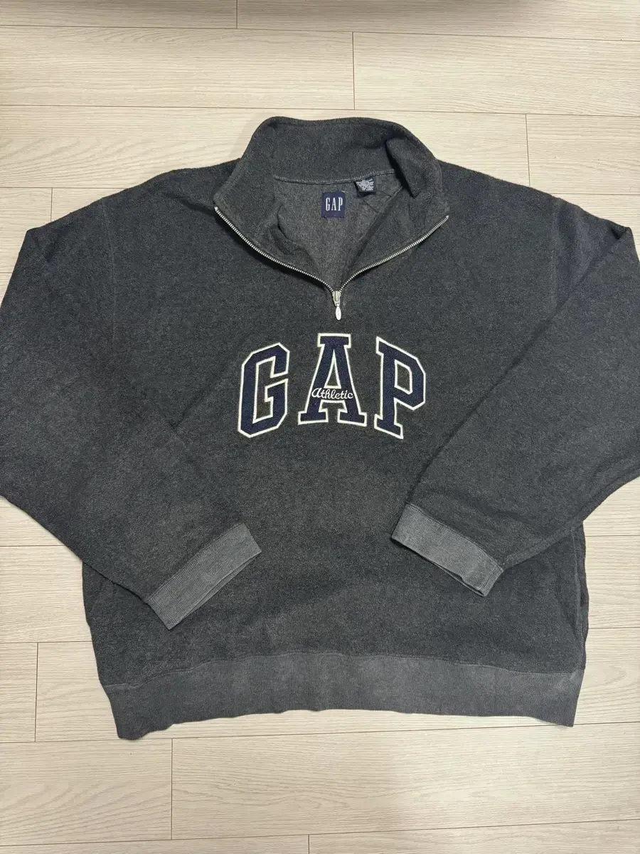 90s Gap Fleece