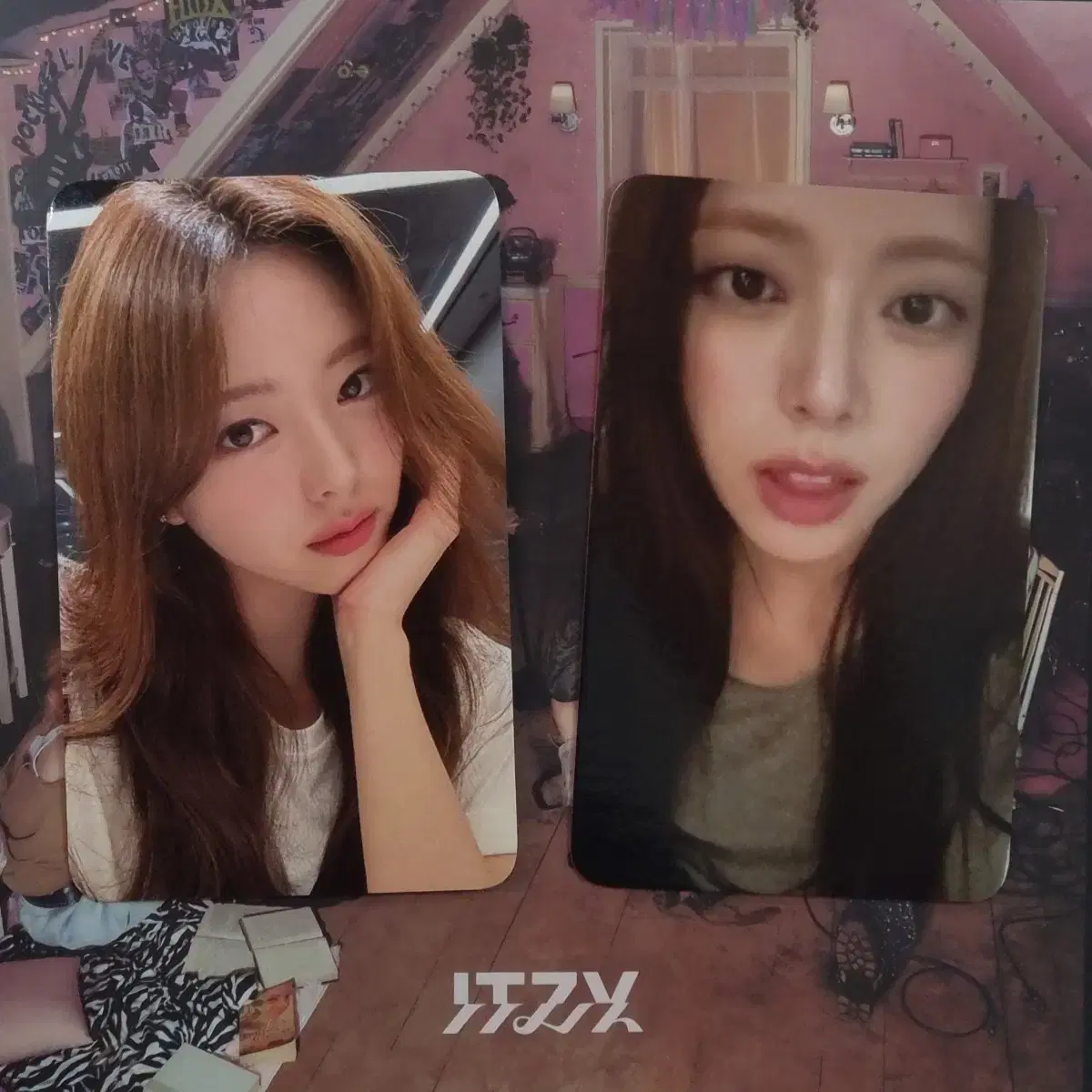 ITZY(ITZY) yuna GOLD Gongbang Photocard in bulk