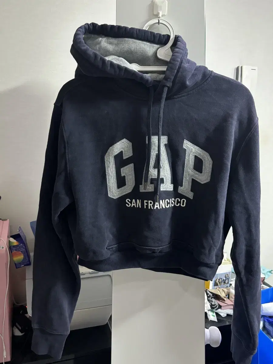 김코디빈티지 GAP 갭 크롭 후드티