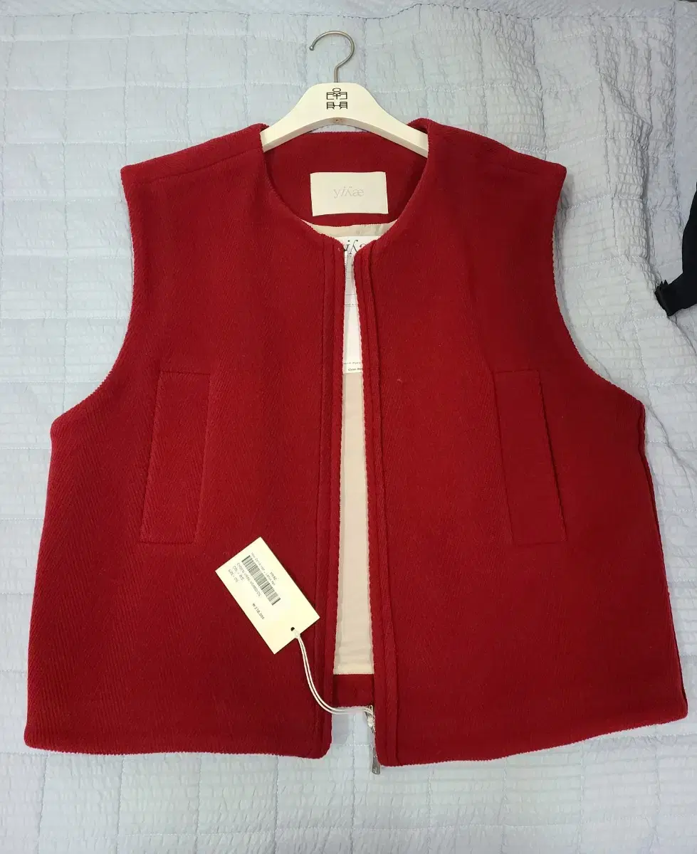 Yiyae Yiyae Multi Wool Zip Up Vest Red