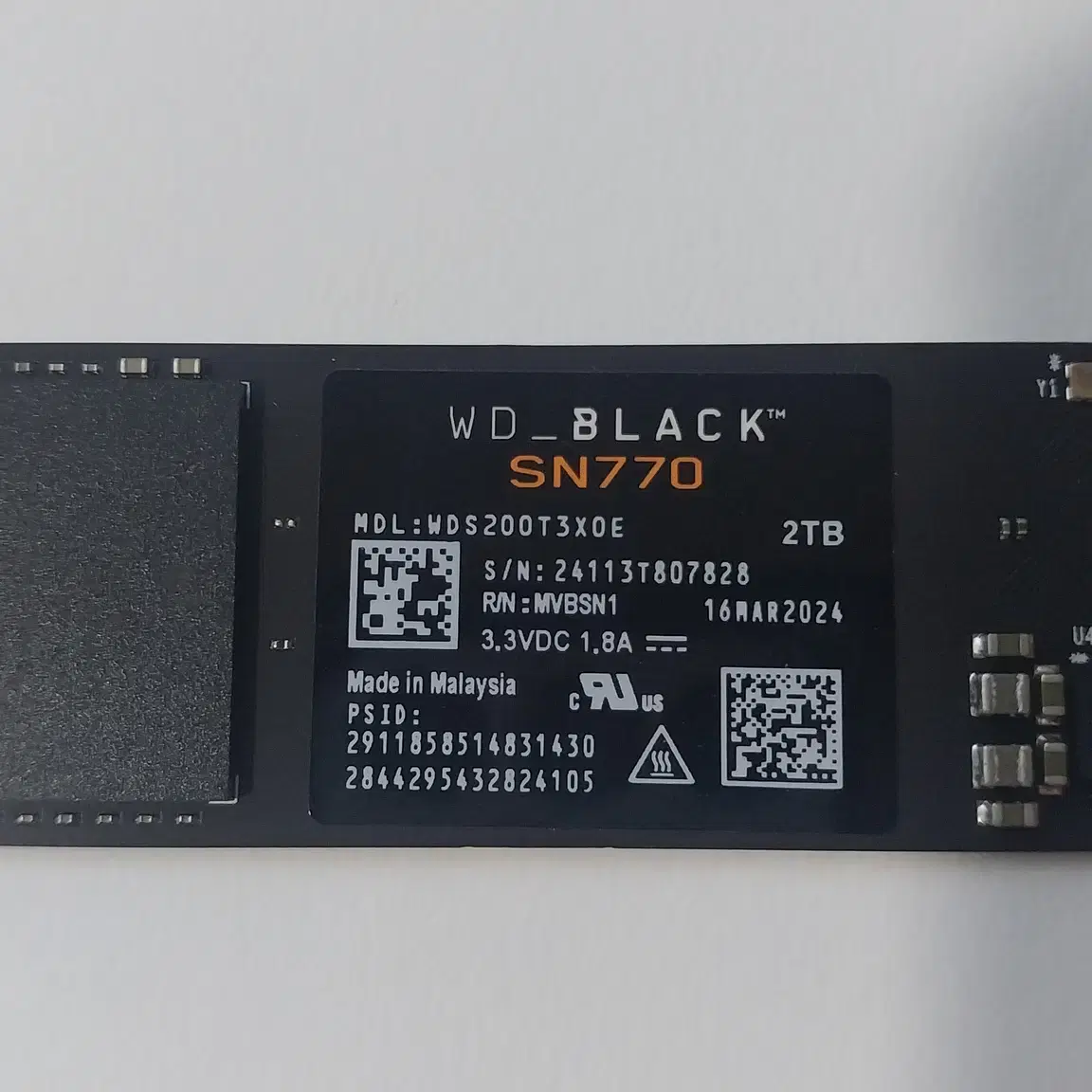 WD BLACK SN770 NVMe SSD 2TB 팝니다